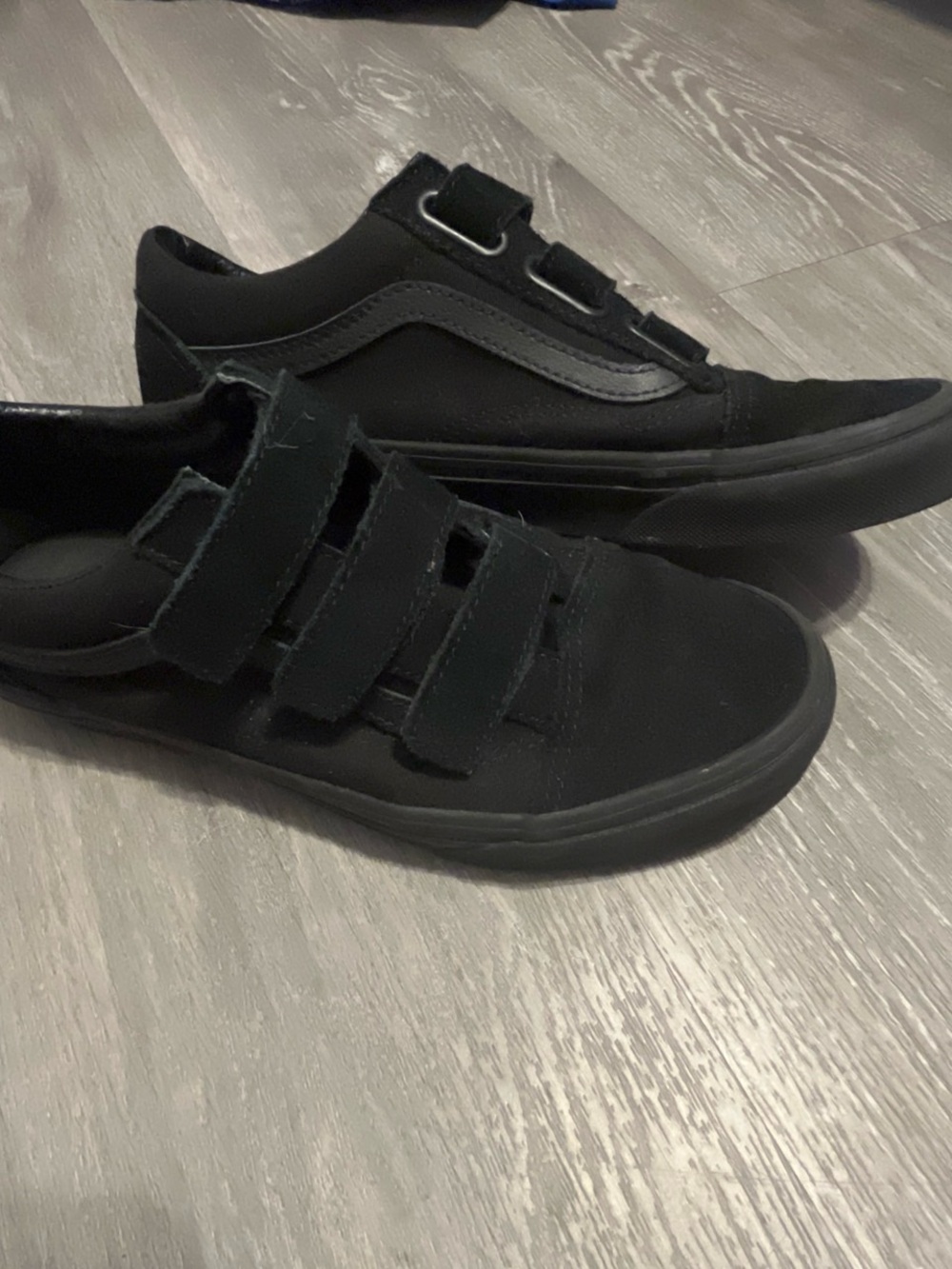 Vans Women’s Black Velcro Low-Top Sneakers